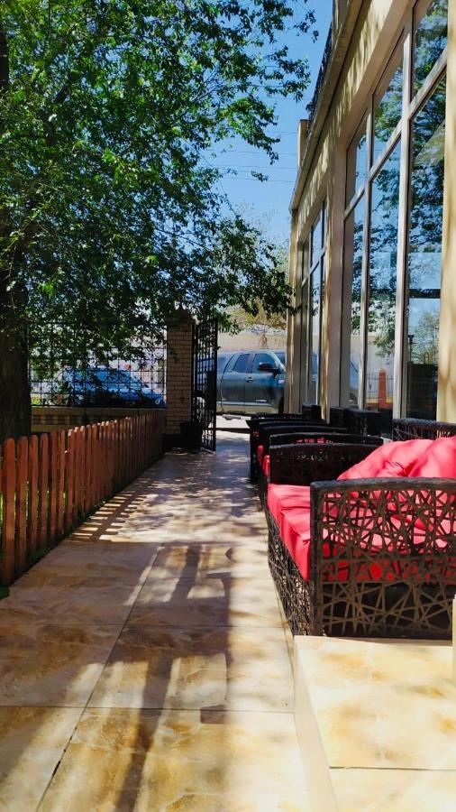 Lucky Fox Hotel Atyrau Exterior photo