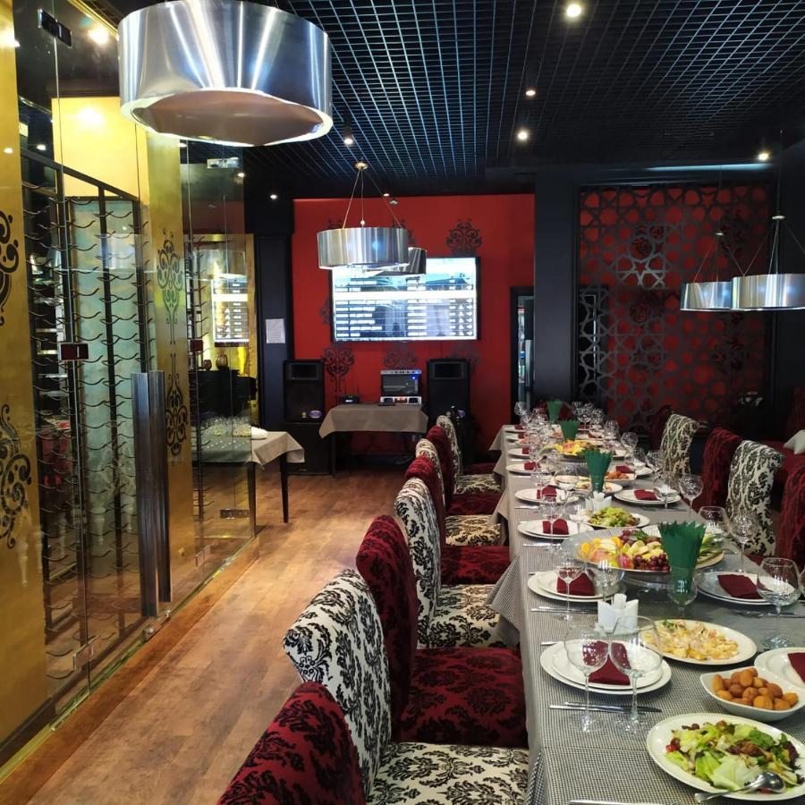 Lucky Fox Hotel Atyrau Exterior photo